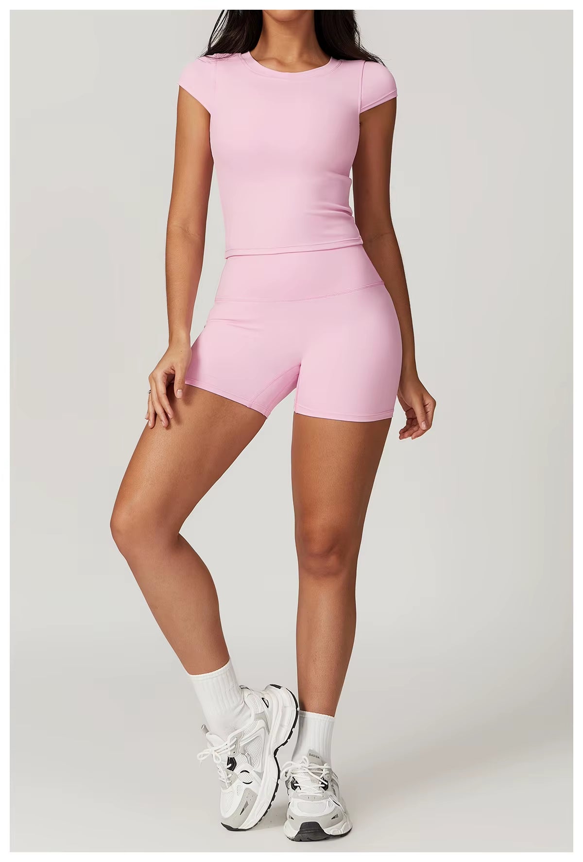 Classic 2-Piece Yoga Set – Breathable Gym Wear
