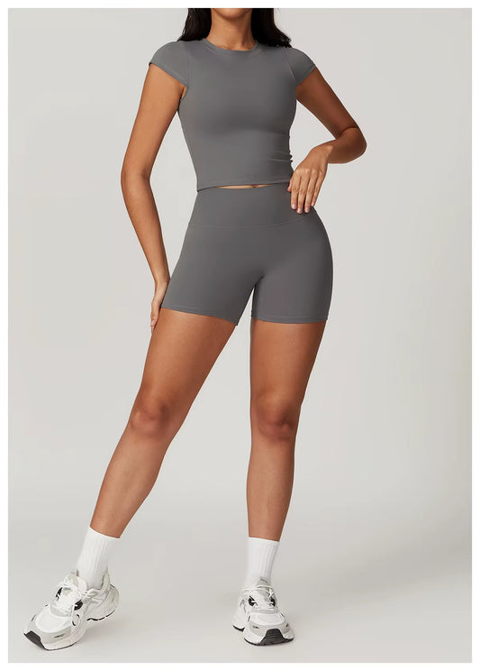 Classic 2-Piece Yoga Set – Breathable Gym Wear